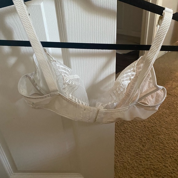 Bra - Picture 3 of 4